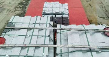 贵阳 芝麻白仿形加直形路沿石出货日常