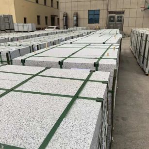 贵阳 白麻花岗岩5.0公分荔枝面地铺石