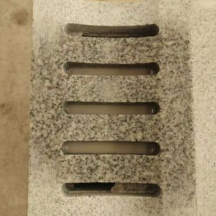 贵阳 芝麻白拉丝面花岗岩U型开槽排水槽