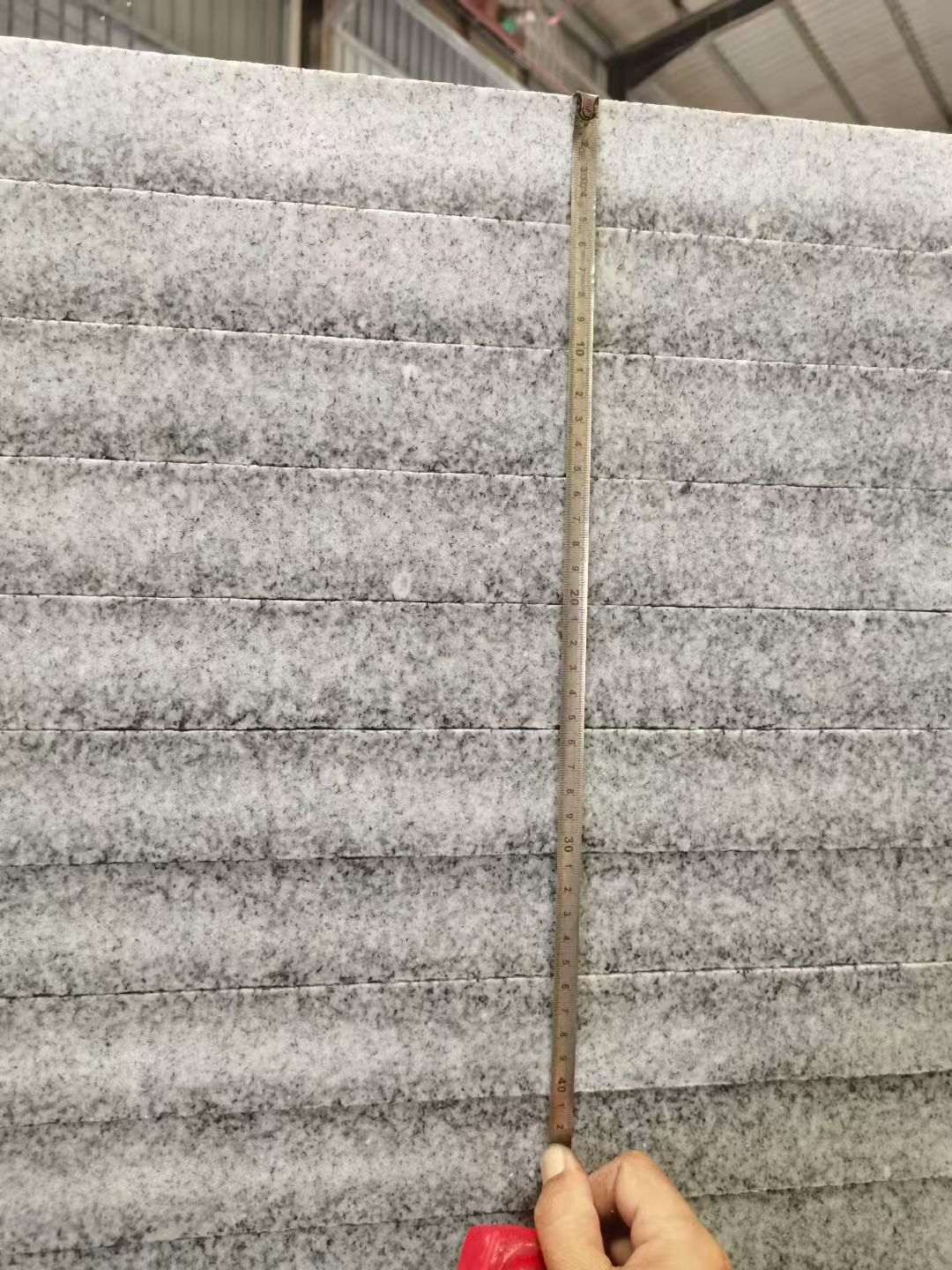 贵阳 芝麻白火烧成品厚薄均匀，B料价格接近A料质量