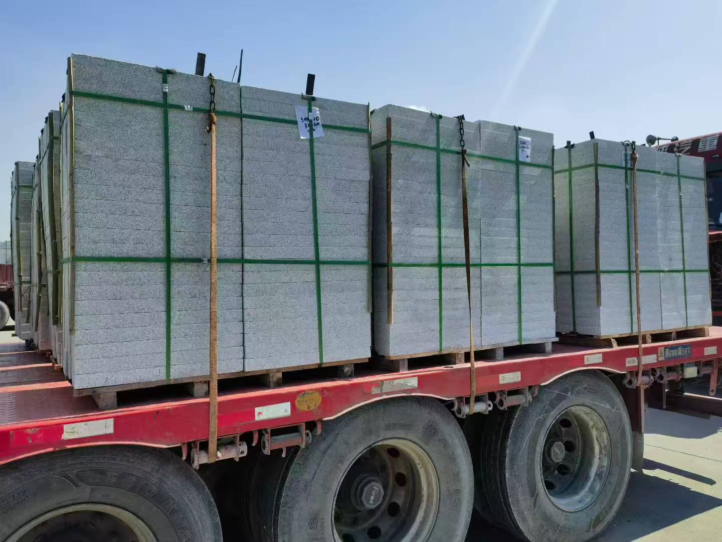 贵阳芝麻白花岗岩出货日常地铺石