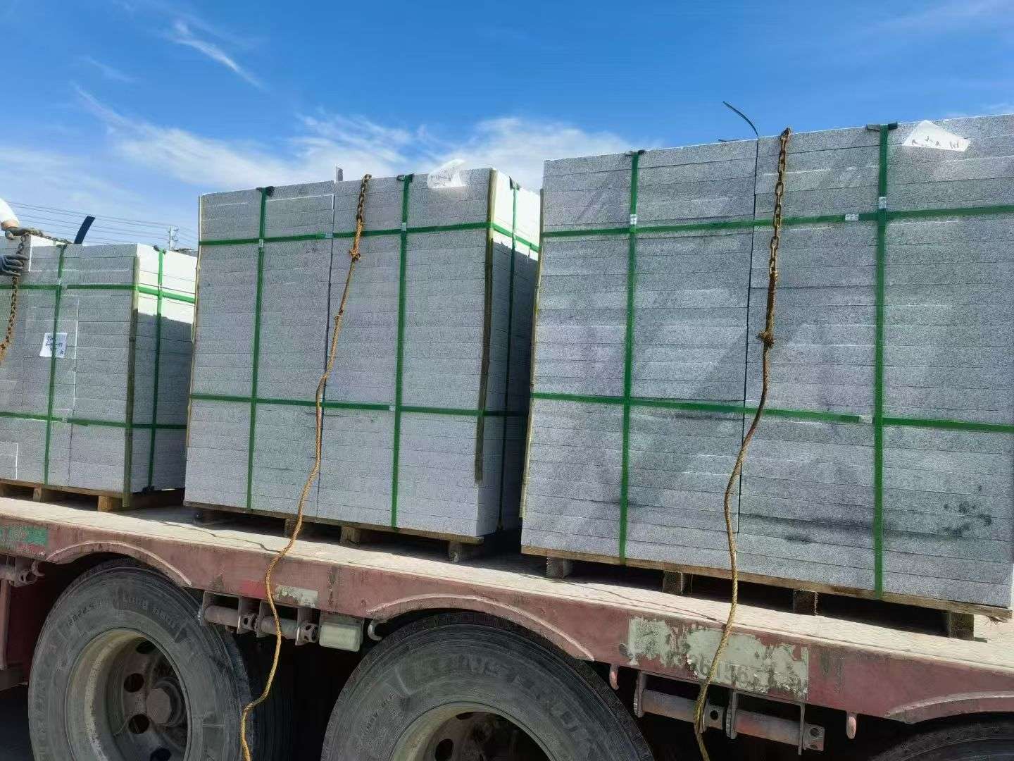 贵阳 芝麻白花岗岩地铺石装车日常