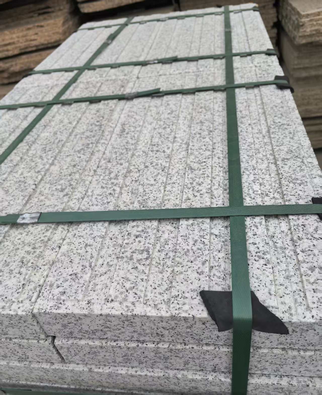 贵阳 白麻花岗岩直行盲道石，盲条，地铺石