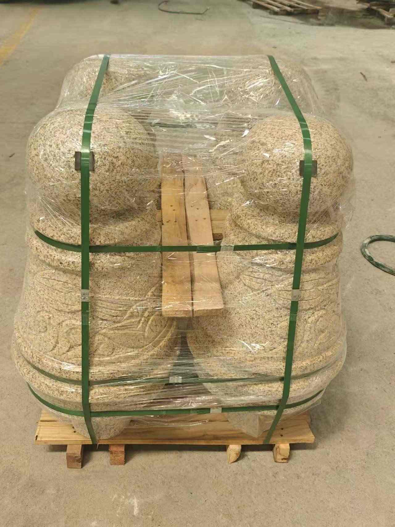 贵阳 黄金麻异形定制雕花——棒棒糖挡车柱