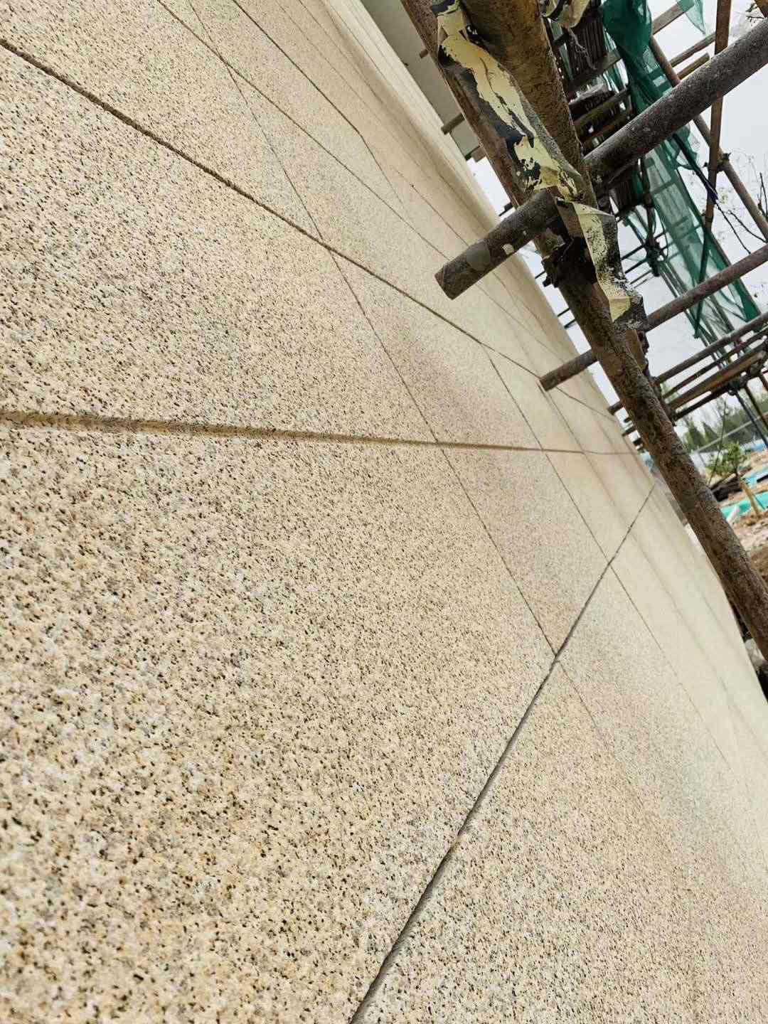 贵阳 黄金麻花岗岩荔枝面外墙干挂石材效果示例