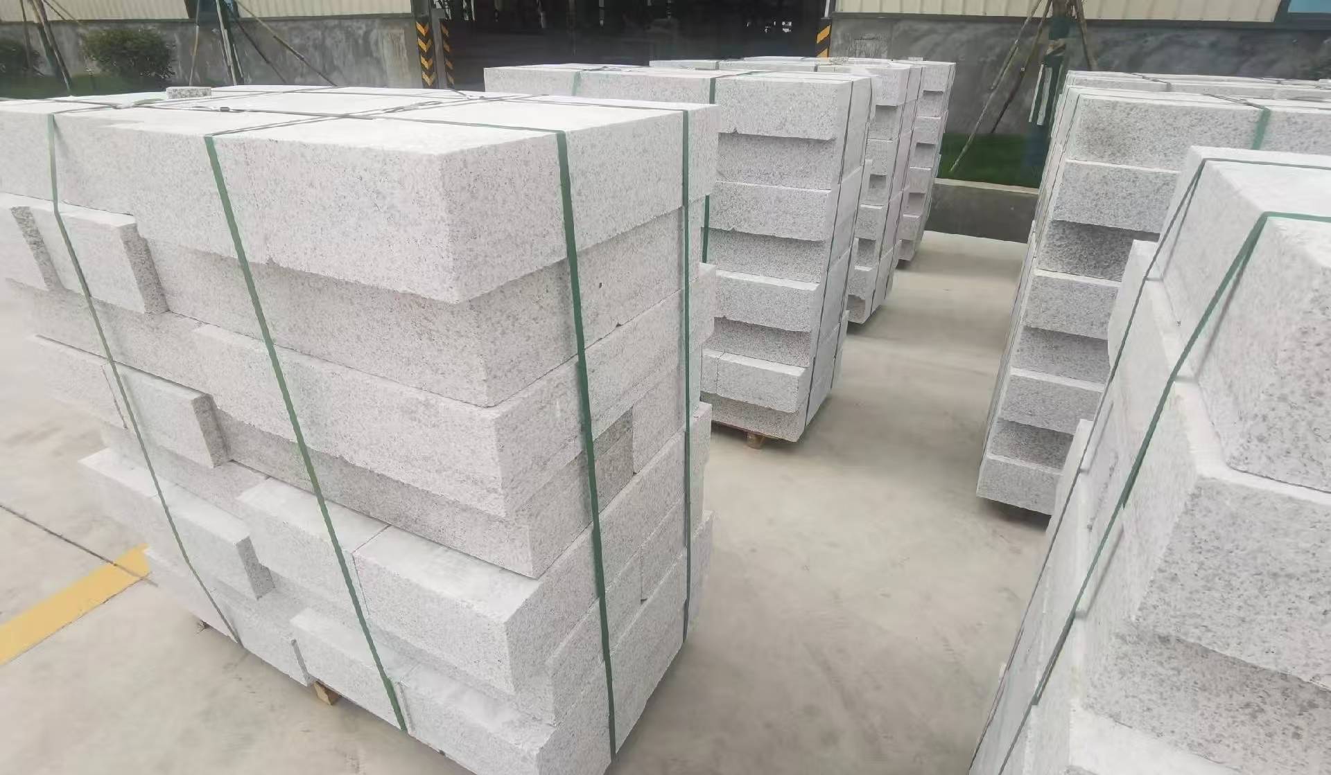 贵阳 白麻花岗岩路沿石，立缘石，平缘石，路牙石，道牙石，马路牙子等