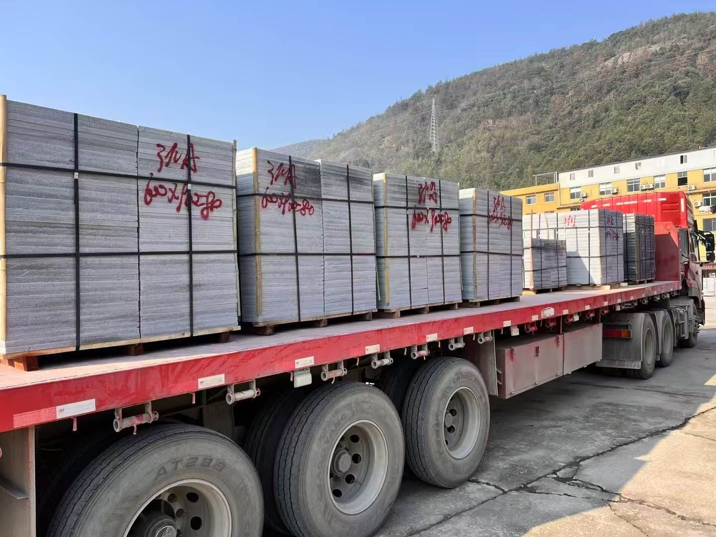 贵阳 芝麻灰地铺石出货日常