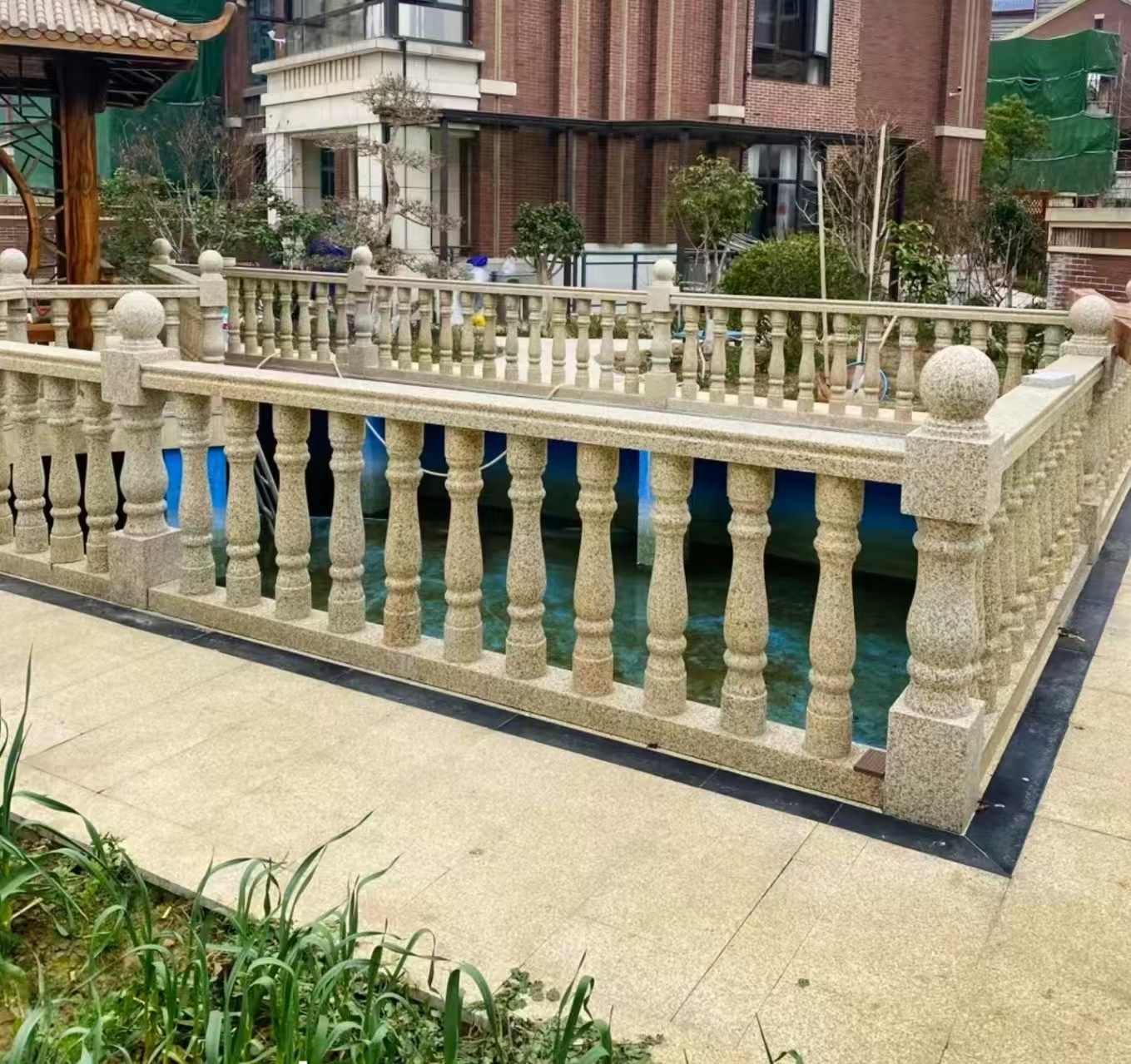 贵阳黄金麻花岗岩石材栏杆，扶手，将军柱，花瓶柱