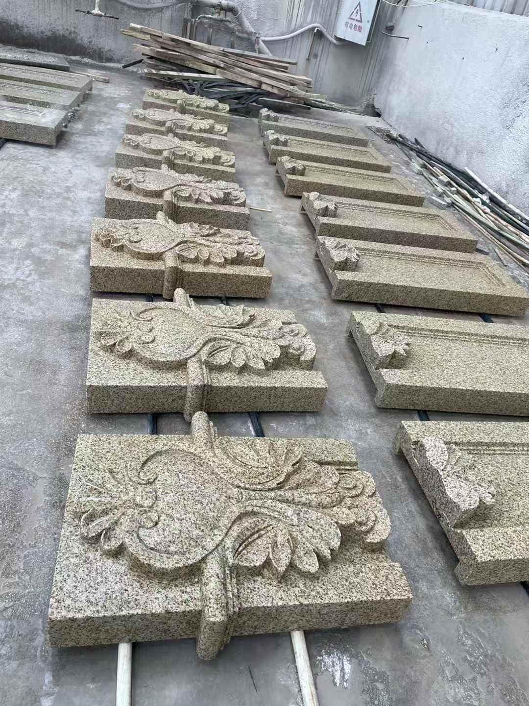 贵阳 黄金麻花岗岩别墅外墙雕刻板