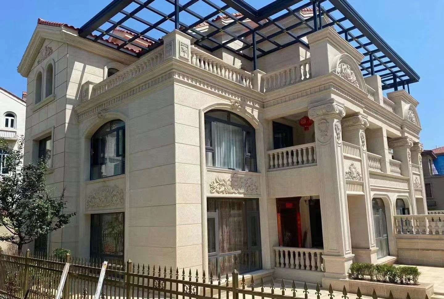 贵阳 黄金麻花岗岩荔枝面别墅外墙干挂