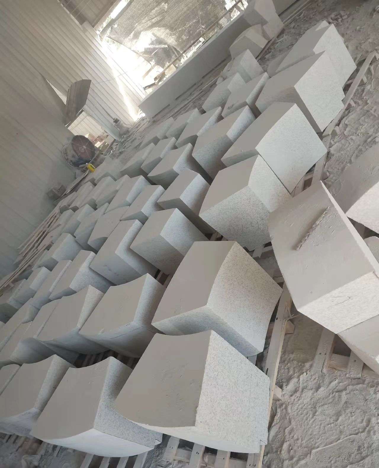 贵阳 白麻花岗岩异形坐凳