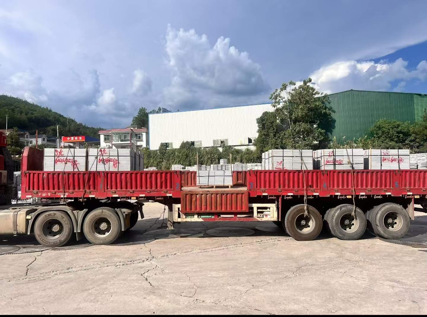 贵阳 芝麻灰花岗岩地铺石出货日常